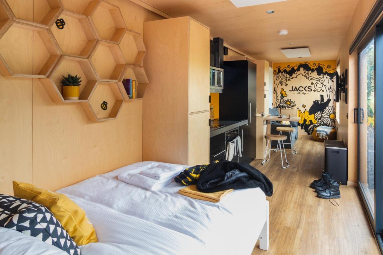 The Hive - Unique Hot Tub Cabin In מילפורט מראה חיצוני תמונה